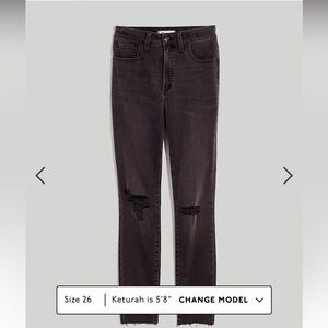 Curvy High-Rise Skinny Jeans in Black Sea